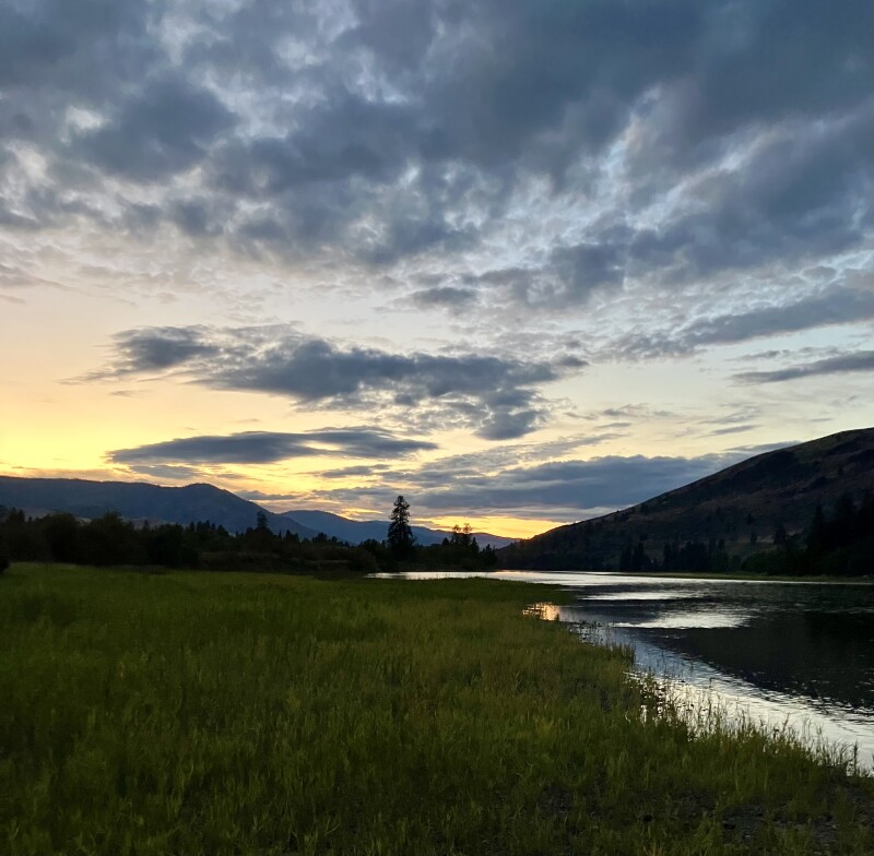 Family-Owned Riverside Vineyard Retreat - Main photo