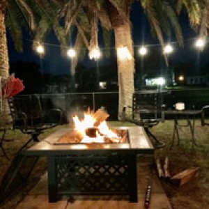 Canal-Side Waterfront RV Retreat - Photo 2