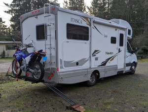 Quiet Boondocking Driveway Stop photo 2