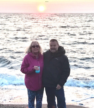 Serene Lakeshore Retreat - Photo 2