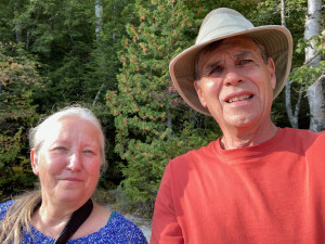 Quiet Pinewood Lakeside Retreat photo 2